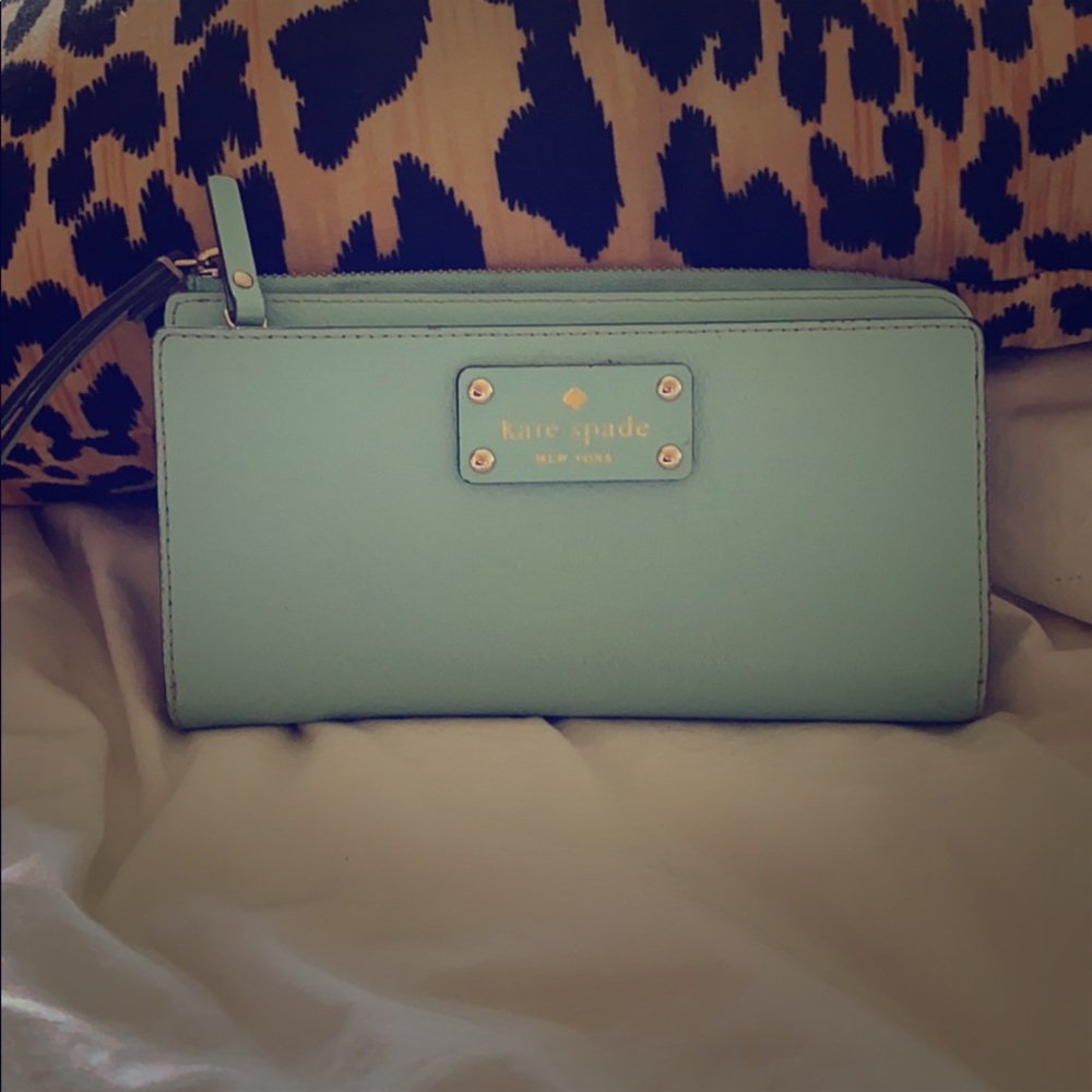 Kate Spade Layton Wellesley Wristlet